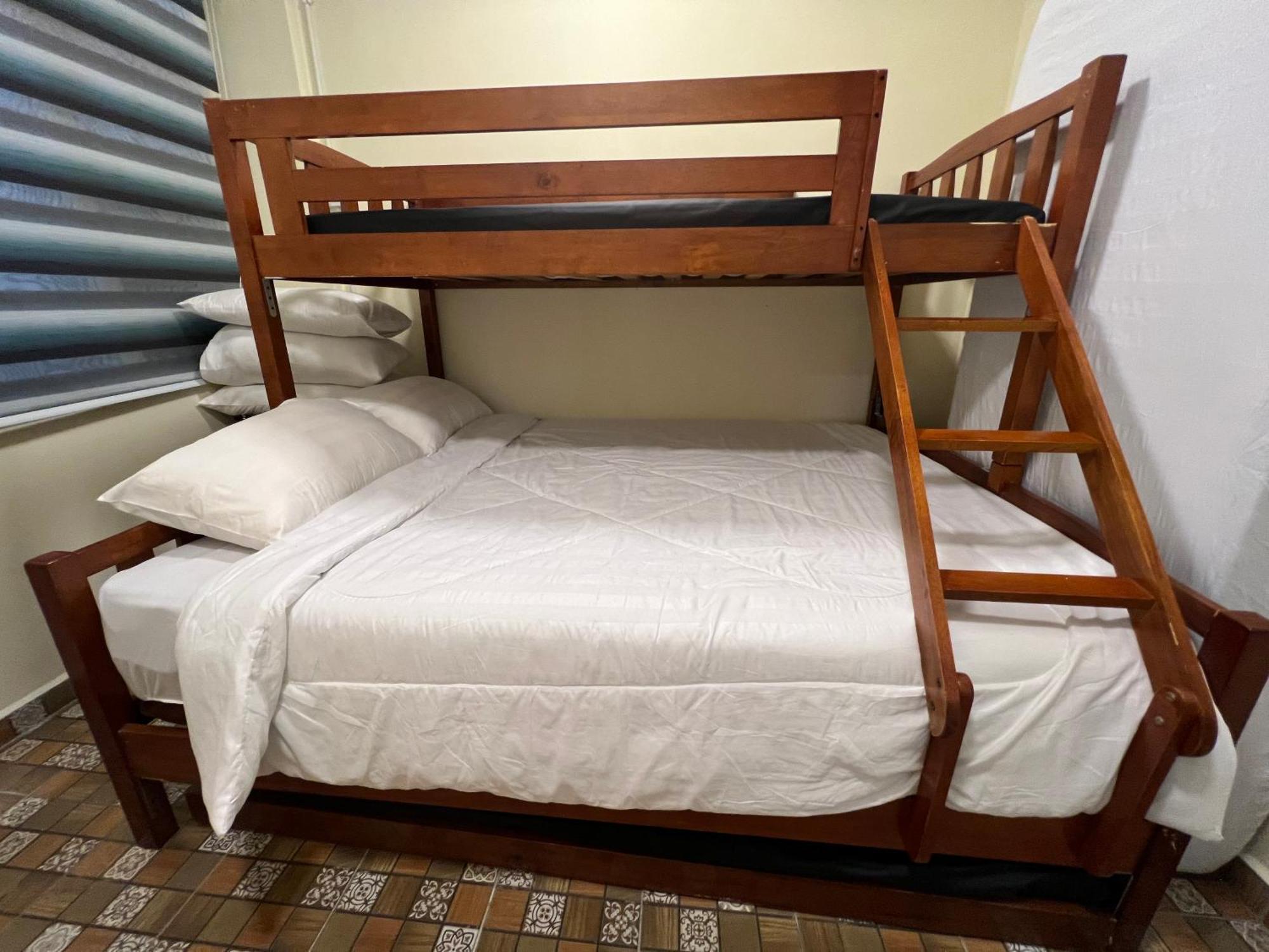 Shayah Homestay Порт-Диксон Экстерьер фото