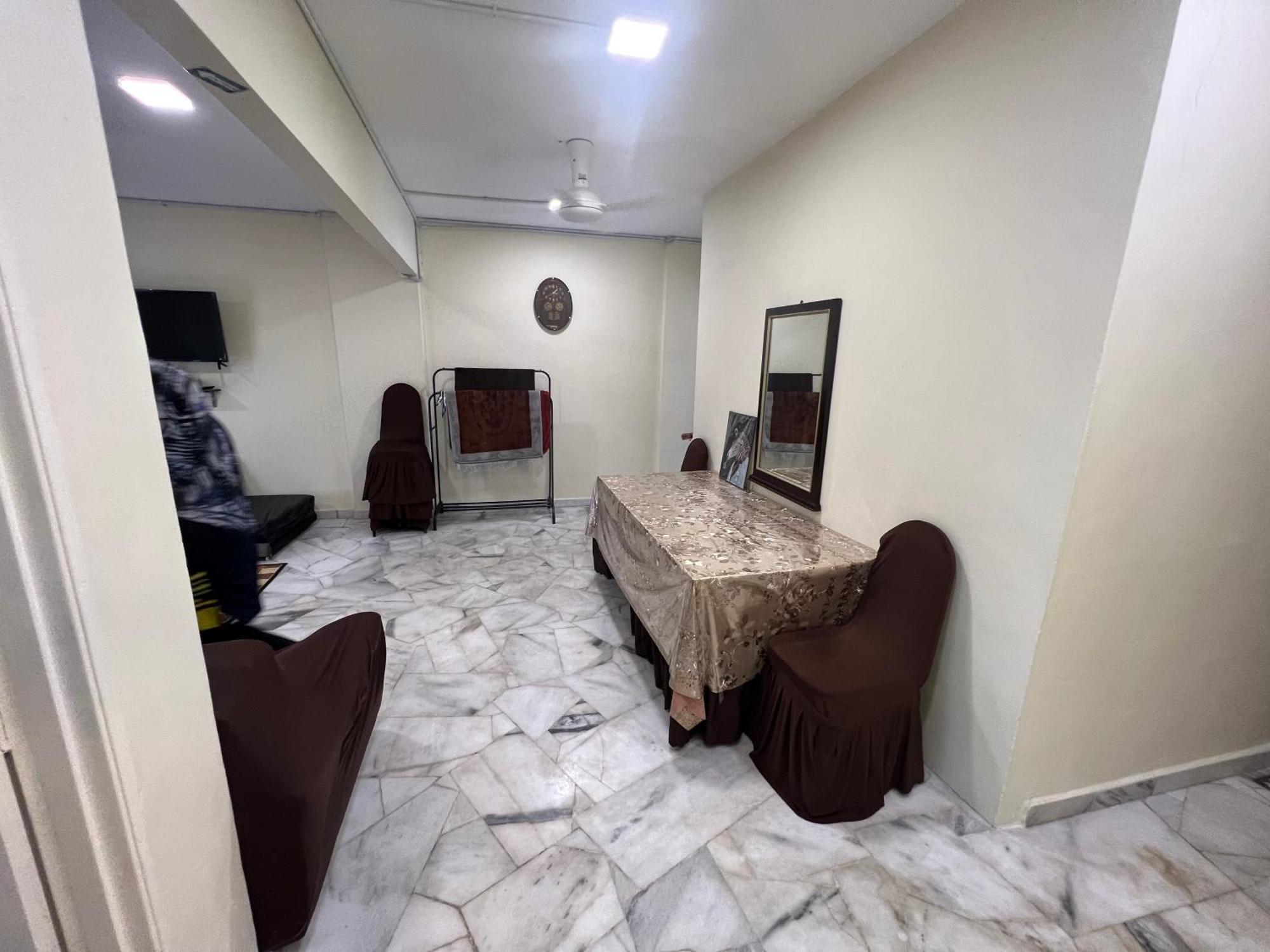 Shayah Homestay Порт-Диксон Экстерьер фото